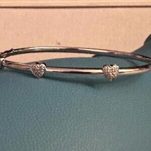 Silver stainless steel bangle bracelet with crystal hearts NWOT